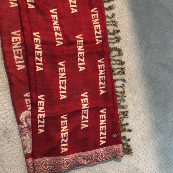 Scarf Venezia, Italy - Picture 3 of 4